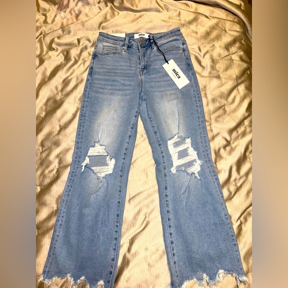 Dusty Indigo 90's Vintage 👖 
Cropped Flare Jeans
NEW w/Tags‼️ - Picture 6 of 7